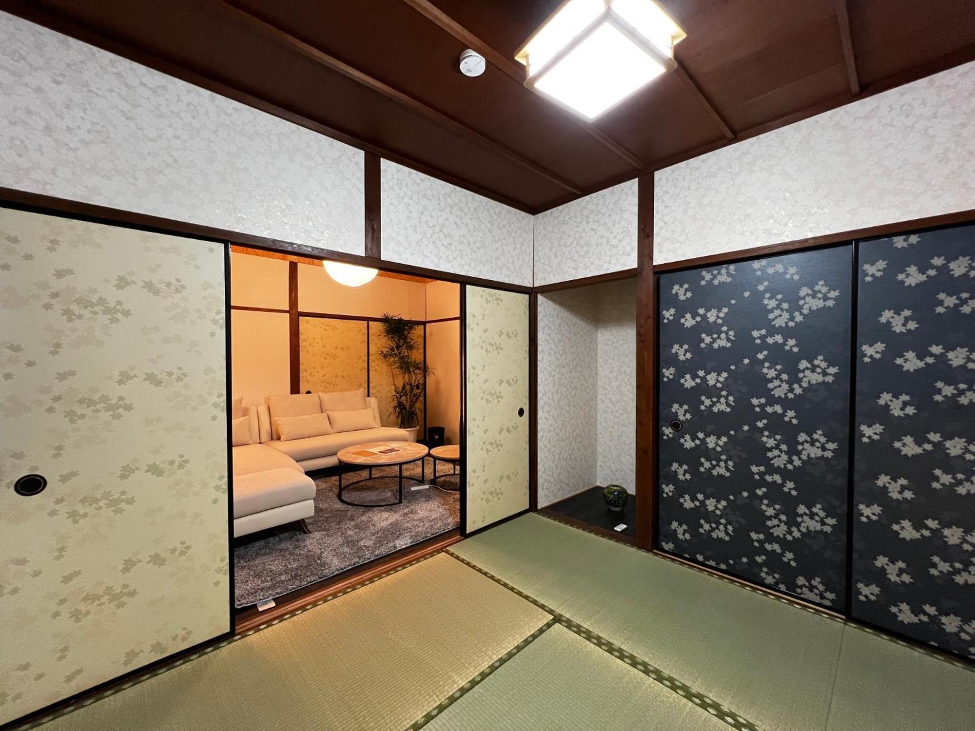Old Modern House In * Nara